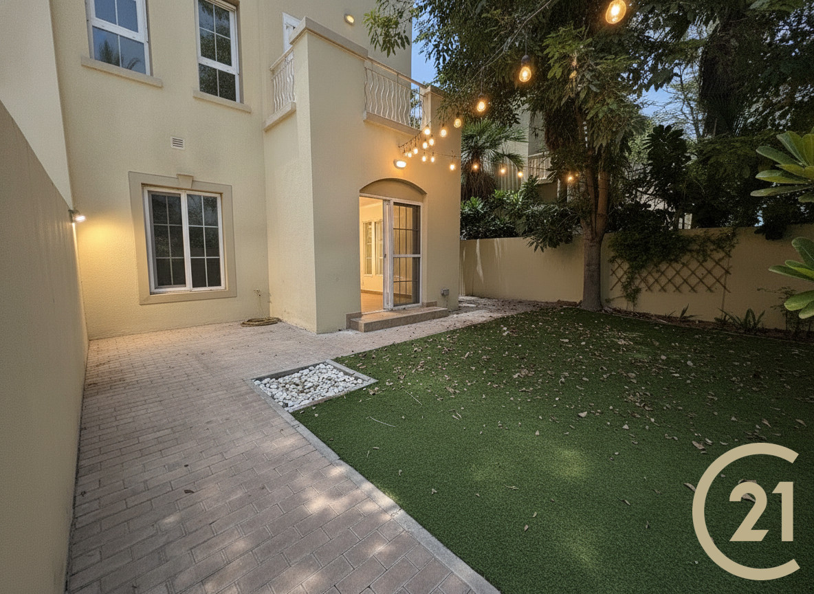 Vacant | Extended Living Area | Upgraded