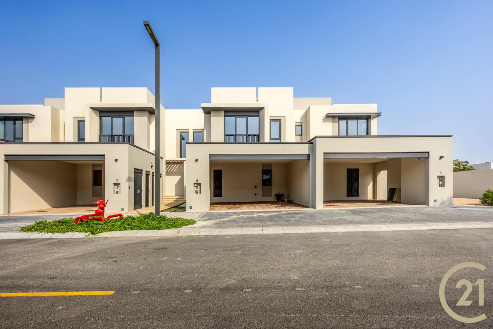 Single Row | Next to Park | Close to Retail