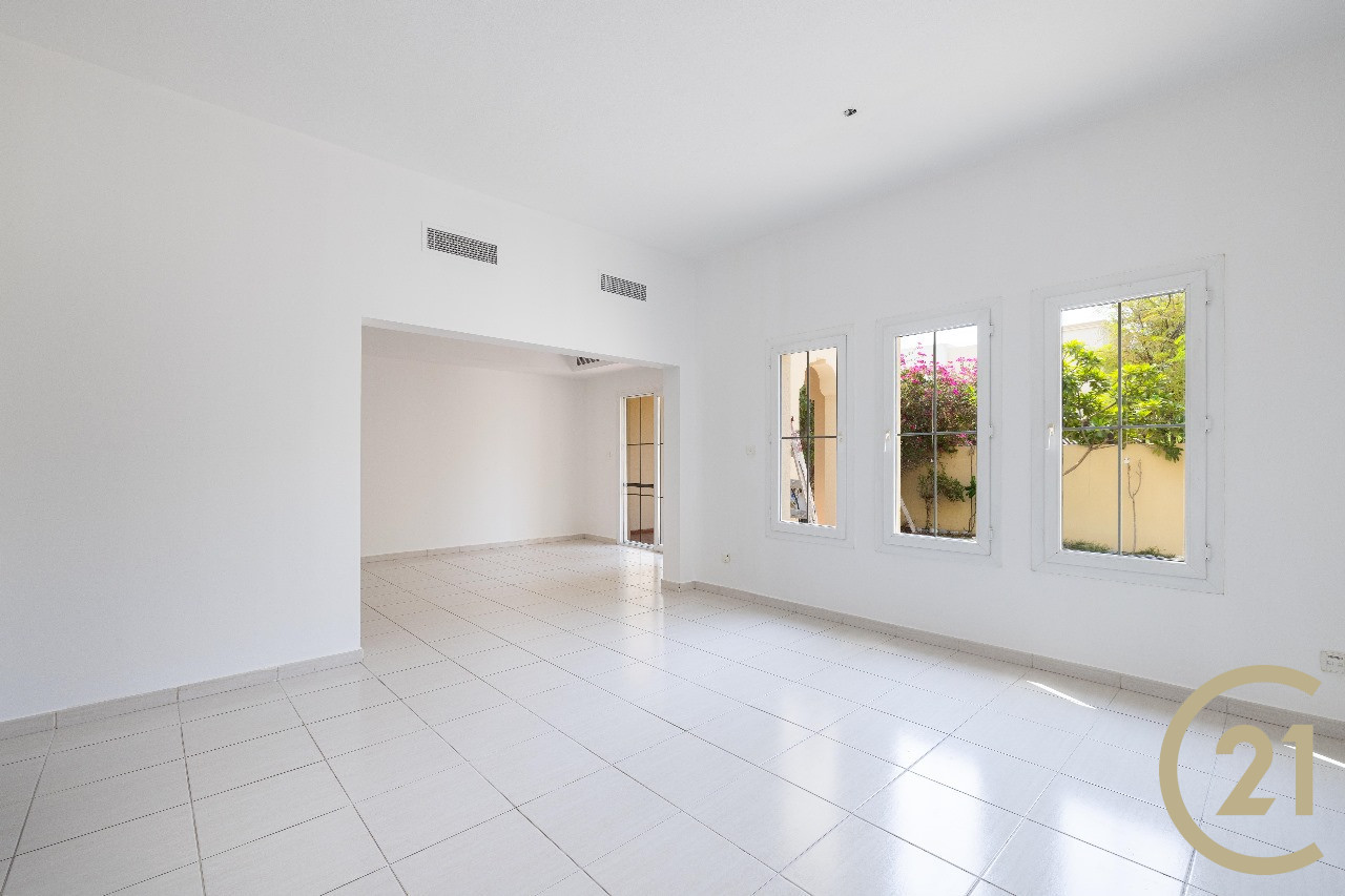 3 Bed+Maid+Family | Type 1M | Vacant October