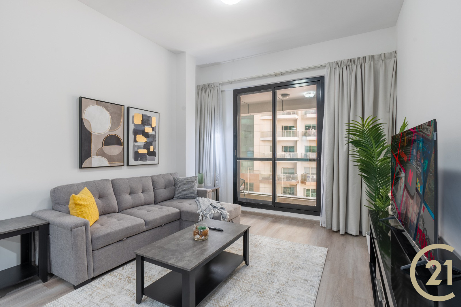 VOT | Furnished | Balcony |